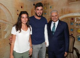 TBMM Başkanı Yıldırım, GATA'da Tedavi Gören Güvenlik Güçlerini Ziyaret Etti