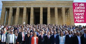 CHP'den Anıtkabir'e 95. yıl ziyareti