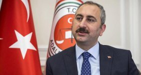 Adalet Bakanı Gül, Çocukların İcra Yoluyla Alınamayacağını Açıkladı