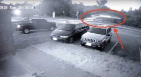 Tesla aracının metrelerce uçtuğu anlar