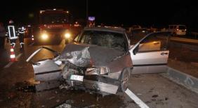 Polisten kaçarken zıt yönde kaza yaptı: 4 yaralı