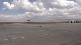 Pakdemirli: 'Bizi Topla Tüfekle Yıkamayanlar, Dolarla Daha Aşağı Etmeye Çalışıyor'