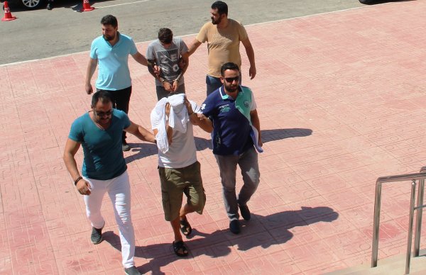 Lüks aracın elektronik aksamından uyuşturucu çıktı