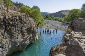 Huzura kavuşan Lice kırsalı doğal güzelliğiyle ön planda