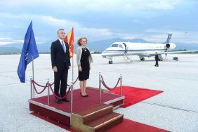 NATO Genel Sekreteri Stoltenberg Makedonya'da