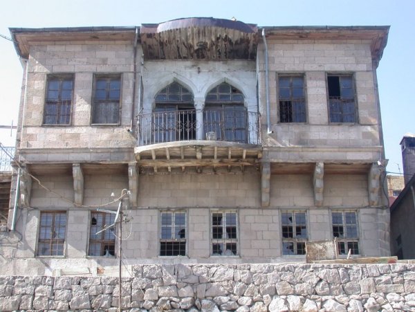 Niğde ’de 7 tarihi konak kamulaştırıldı