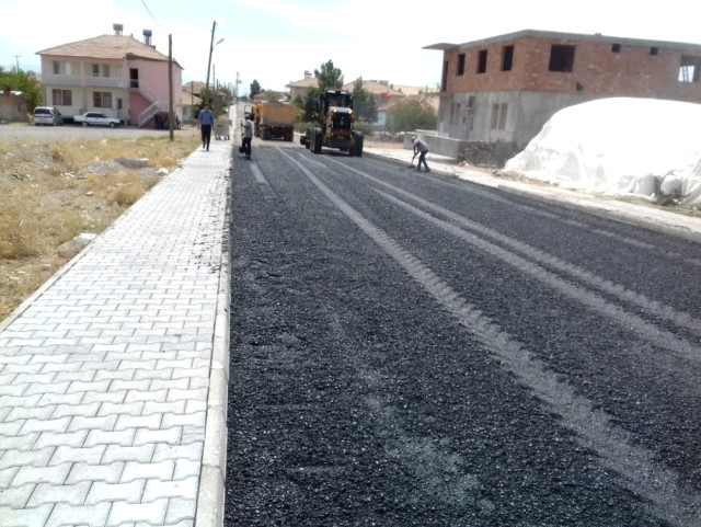 Yazıhan’da Asfalt Çalışması