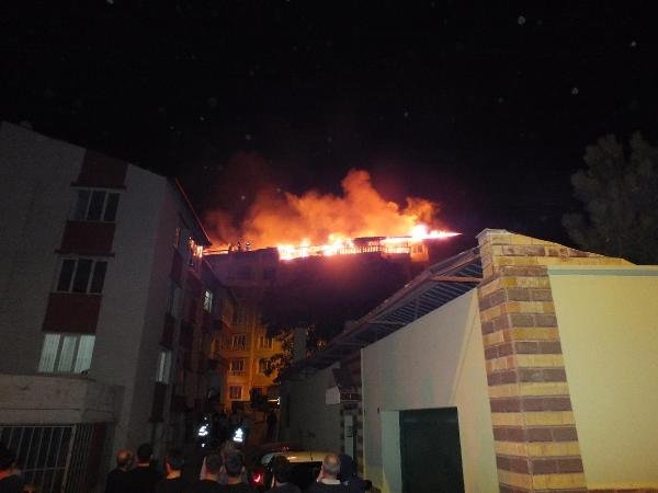 Yozgat’ta 5 daire kül oldu