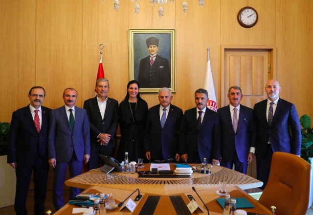 Samsun Heyeti, Meclis Başkanı Yıldırım’ı Ziyaret Etti