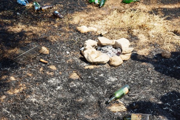 Madde bağımlıları Tralleis Antik Kenti’nde yangın çıkardı