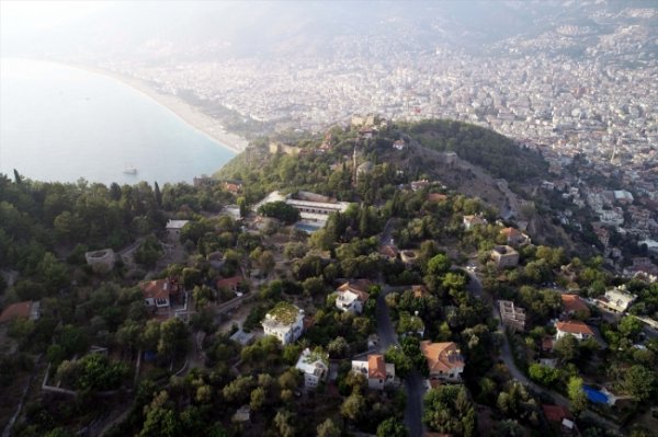 Selçuklu Çarşısı gün yüzüne çıkarılıyor