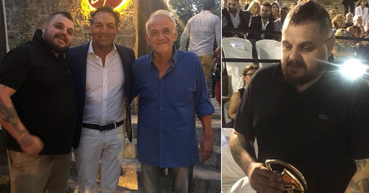 Ahmet Çakar Ödülü Kaptırdı!