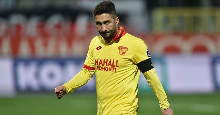 Sabri Sarıoğlu Futbolu Bıraktı Mı? Hakkındaki İddiaları Yanıtladı