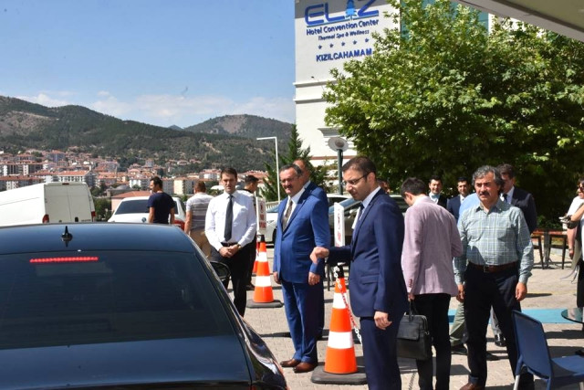 AK Parti Genel Sekreteri Şahin, Kızılcahamam'da İncelemede Bulundu