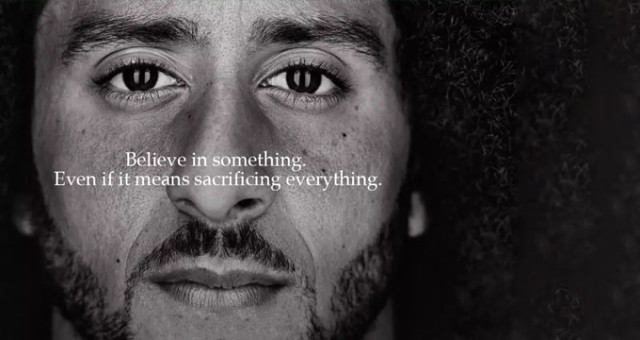 Amerikan Ulusal Marşını Okumayan Colin Kaepernick, Nike'ın Reklam Yüzü Olunca Şirketin Piyasa Değeri 3 Milyar Dolar Eridi