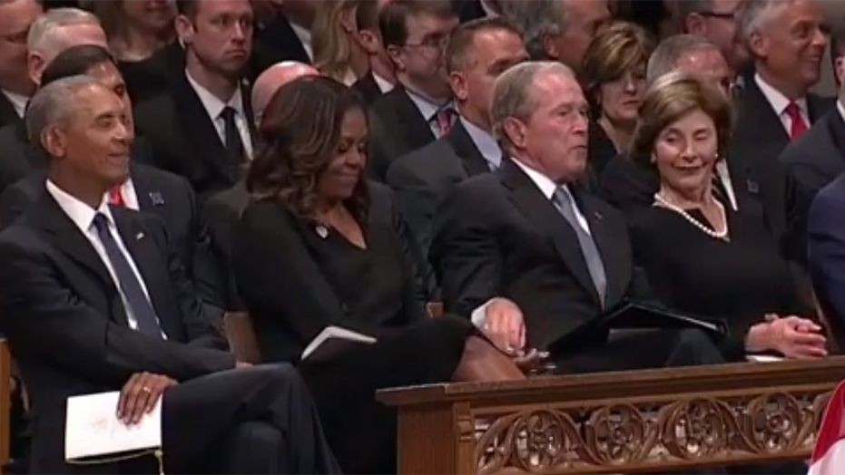 Bush ’un hanımefendi Obama ’ya ne verdiği anlaşıldı