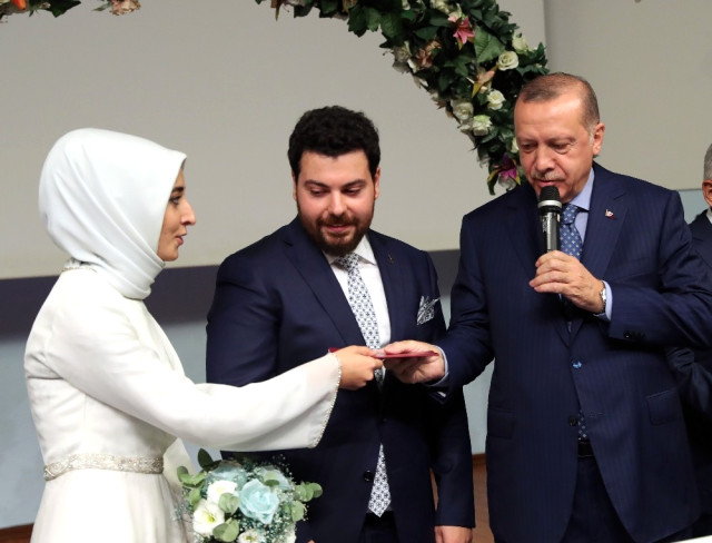 Cumhurbaşkanı Erdoğan, Danışmanı Sefer Turan'ın Kızının Nikah Şahidi Oldu