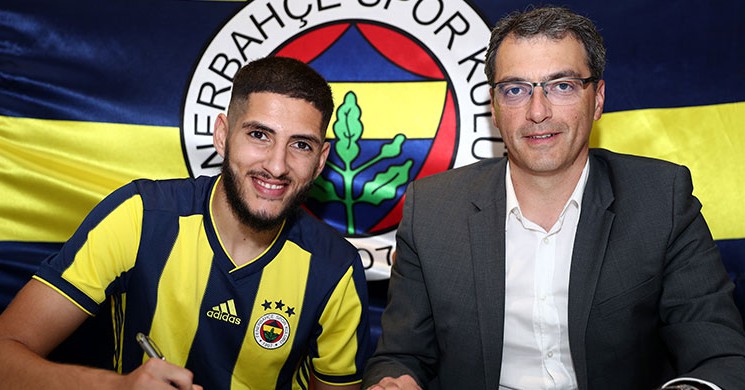 Fenerbahçe Benzia ’ya İmzayı Attırdı!