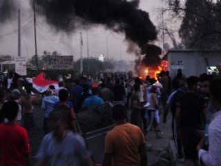 Iraklılar ABD'nin müdahalesini protesto etti