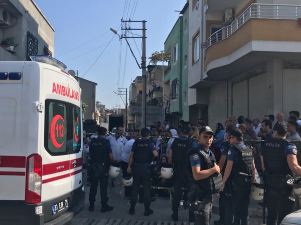 Mersin'de bir evde 5 kişi ölü bulundu