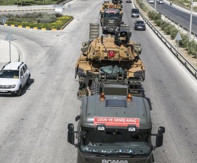 Suriye sınırına askeri araçların sevki devam ediyor