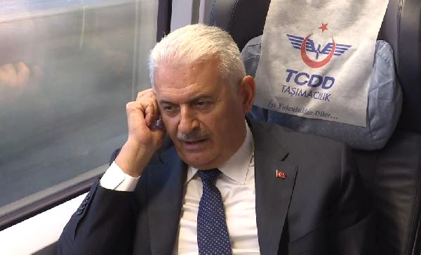 TBMM Başkanı Şimşek, Eskişehir'den Ankara'ya Yüksek Seri Tren ile Geldi