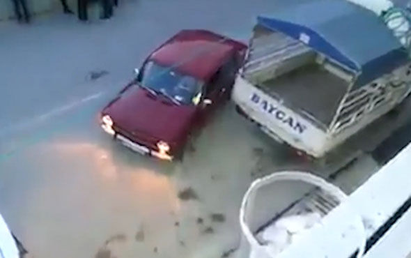 aracini-park-edemeyince-buldugu-yontem-izleyenleri-kirdi-gecirdi-17372