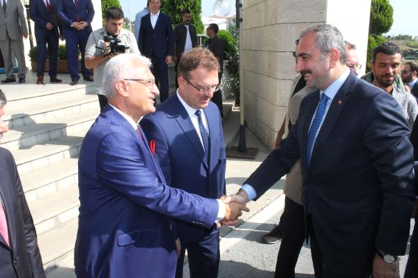 Bakan Gül, Bölge Adliye Mahkemesi Açılışı İçin Sakarya'da