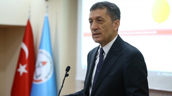 Bakan Selçuk, öğretmenlere hitap edecek