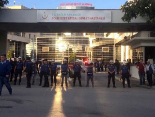 Bolu'da bir şüphelinin yakınları polise saldırdı