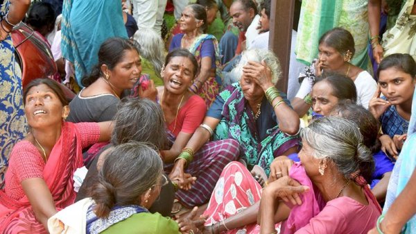 Hindistan’da otobüs faciası