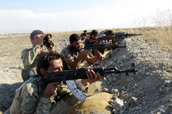 İdlib ’de muhalifler, kara harekatına karşısında eli tetikte be