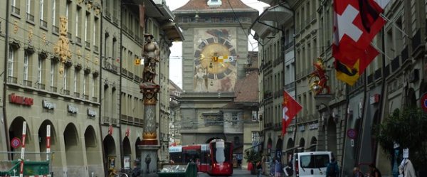 İsviçre ekonomisi büyüyor