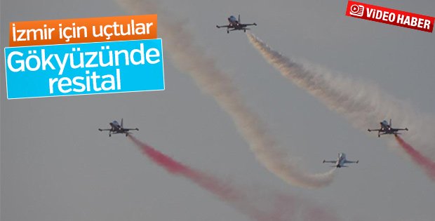 İzmir’in kurtuluşu etkinliklerinde ziyafet uçuşları