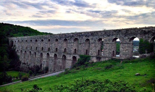 Kovuk Kemer restore ediliyor