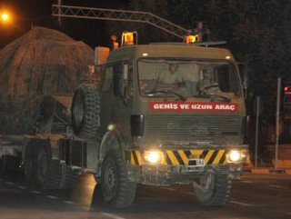 Münbiç'e obüs topları sevk edildi