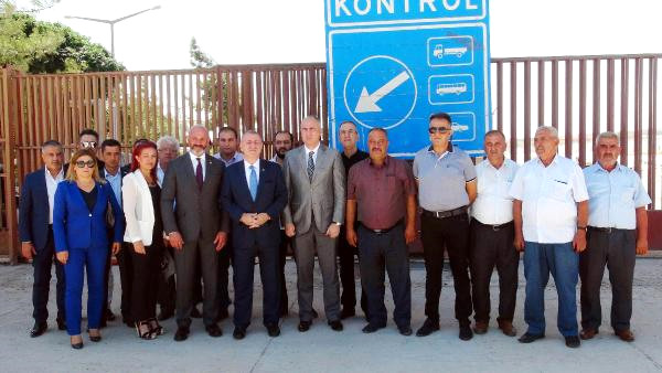 Özdağ: Bayramlaşmaya Giden Suriyeliler Türkiye’ye Geri Alınmasın