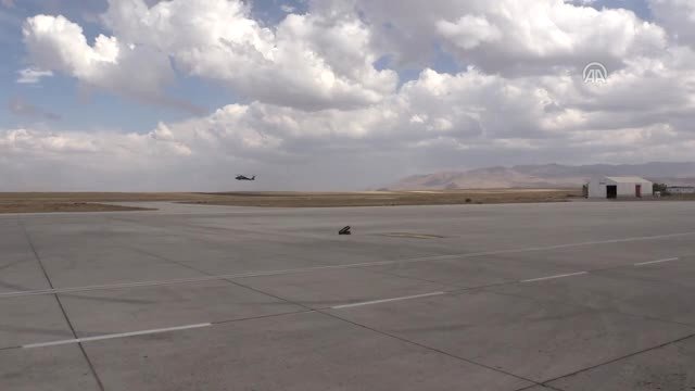 Pakdemirli: 'Bizi Topla Tüfekle Yıkamayanlar, Dolarla Daha Aşağı Etmeye Çalışıyor'