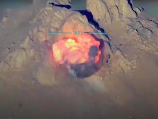 PKK’lı teröristlerin barınaklarının imha anı VİDEO