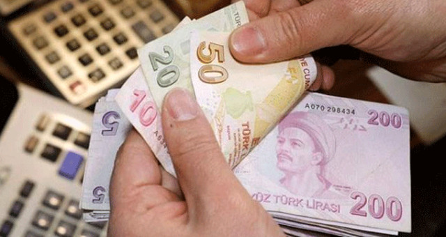 Şarbon Korkusundan Dolayı Yerli Ete Alaka Artınca Karaborsacılar Kilosuna 5 TL Zam Yaptı