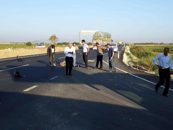 Tırla çarpışan motosiklet sürücüsü kurtarılamadı