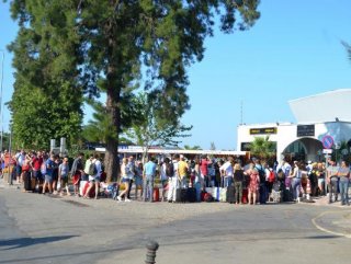 Yunanistan'da turizm gelirleri arttı