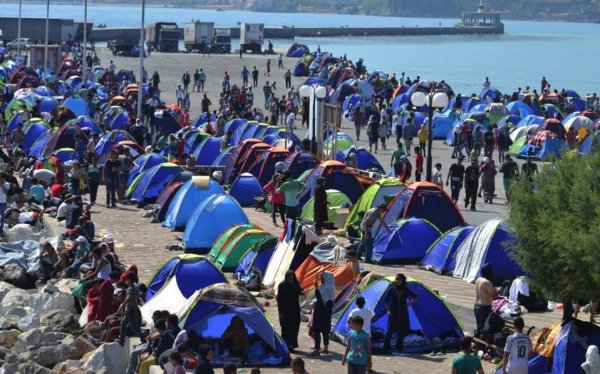 Yunan adalarındaki mülteci kampları alarm veriyor