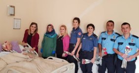 Fındıklı Huzur Evi Rize POMEM Öğrencileriyle Şenlendi