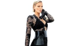 Sahtekâr olduğunu düşünüyor!