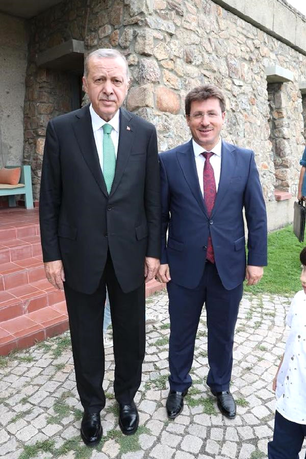 Bayburt'ta AK Parti Adayı Yumak Oldu, Bir Takım Partililer İstifa Etti