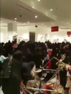 Suudi Arabistan'da indirim çılgınlığı