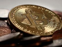 Kripto para piyasa hacmi 140 milyar doların altına geriledi