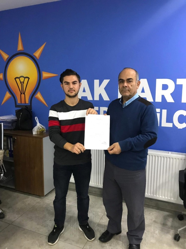 18 Yaşında Belediye Meclis Üyeliği İçin Aday Adayı Oldu