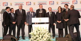 Sekmen: 'Daha Büyük Hedeflerle Yeniden Yapılanma Seferberliğimiz Devam Edecek'